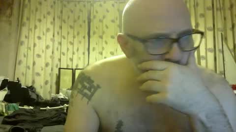 f1zzeek online show from March 4, 11:00 pm