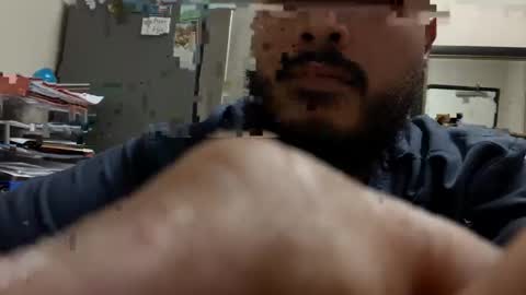 Snapshot of f8isme chatting on March 10, 12:26 am f8isme online show from March 10, 12:26 am