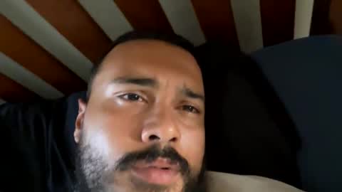 Snapshot of f8isme chatting on March 22, 12:25 am f8isme online show from March 22, 12:25 am