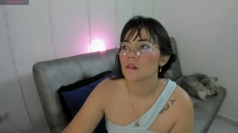 Snapshot of faberdubois1 chatting on April 19, 1:21 pm camila online show from April 19, 1:21 pm