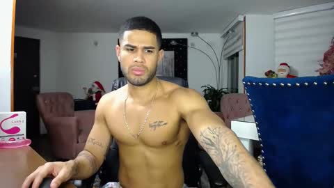 Snapshot of fabilatindick20 chatting on December 4, 6:22 am Fabian online show from December 4, 6:22 am