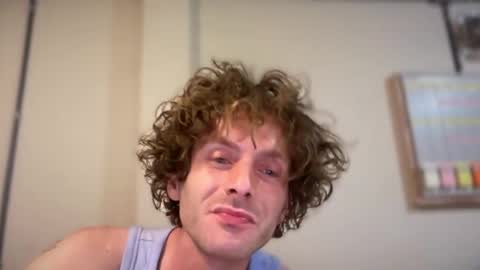 Snapshot of fabius1995 chatting on June 11, 8:29 pm fabius1995 online show from June 11, 8:29 pm