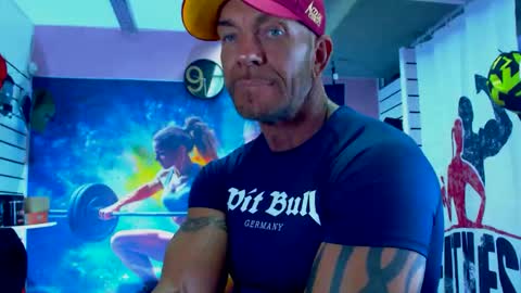 fabxxxl online show from October 23, 7:29 am