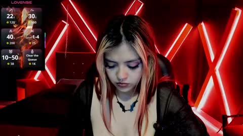 Snapshot of fabzy_fab chatting on April 24, 12:07 pm fabzy online show from April 24, 12:07 pm