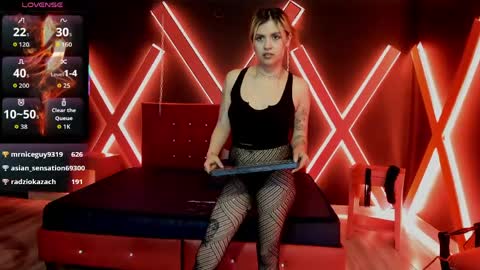 Snapshot of fabzy_fab chatting on April 30, 8:57 pm fabzy online show from April 30, 8:57 pm