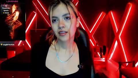 Snapshot of fabzy_fab chatting on May 7, 12:54 pm fabzy online show from May 7, 12:54 pm