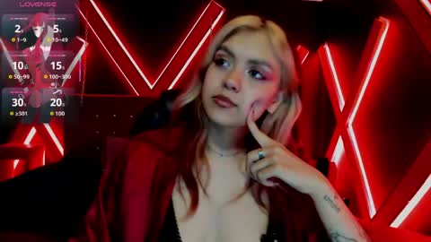 Snapshot of fabzy_fab chatting on June 3, 1:03 pm fabzy online show from June 3, 1:03 pm