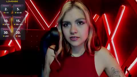 Snapshot of fabzy_fab chatting on June 19, 12:20 pm fabzy online show from June 19, 12:20 pm