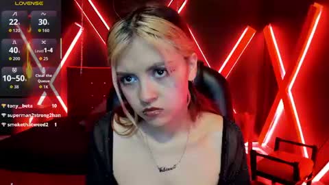Snapshot of fabzy_fab chatting on June 25, 2:10 pm fabzy online show from June 25, 2:10 pm