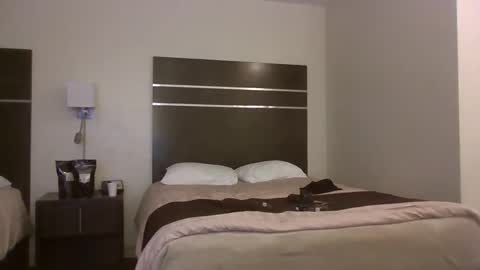 Snapshot of facesd chatting on January 8, 1:53 am facesd online show from January 8, 1:53 am