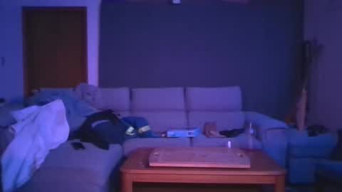 Snapshot of facesd chatting on February 22, 9:34 am facesd online show from February 22, 9:34 am