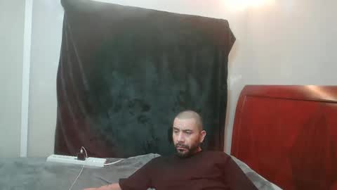 Mark online show from February 17, 2:24 pm