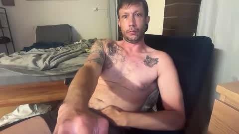 Snapshot of fagtatts chatting on May 25, 5:57 am fagtatts online show from May 25, 5:57 am