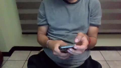 Snapshot of failthetest22 chatting on November 28, 2:25 am failthetest22 online show from November 28, 2:25 am