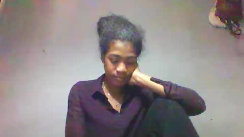 faiqua95 online show from April 22, 7:22 am