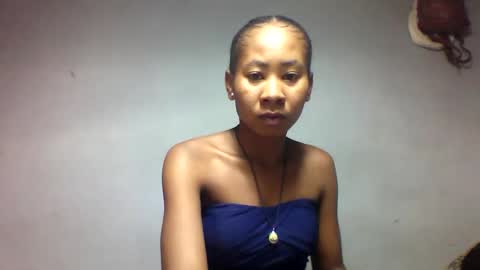 faiqua95 online show from April 26, 2:48 pm
