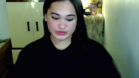 call me shanaia online show from April 18, 9:04 pm