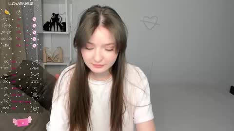 Snapshot of fairy_m00n chatting on October 8, 1:25 am Kate online show from October 8, 1:25 am