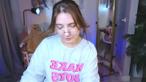 Tara online show from November 8, 8:40 pm