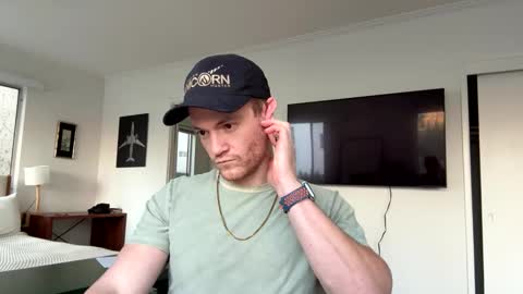 Snapshot of fairybae5 chatting on January 28, 12:57 am Travis online show from January 28, 12:57 am