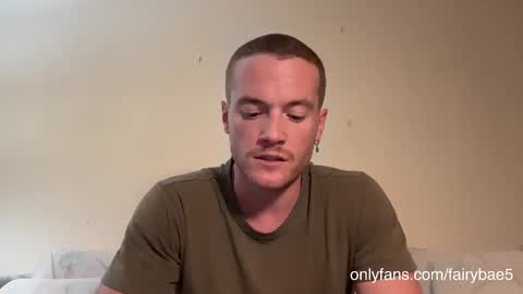 Snapshot of fairybae5 chatting on September 25, 5:11 am Travis online show from September 25, 5:11 am