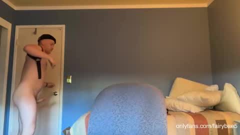 Snapshot of fairybae5 chatting on October 21, 10:54 pm Travis online show from October 21, 10:54 pm