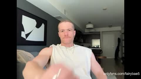 Travis online show from April 24, 7:49 pm