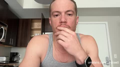 Travis online show from April 30, 4:24 pm