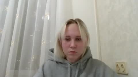 fairyfeller_ online show from October 5, 4:38 pm