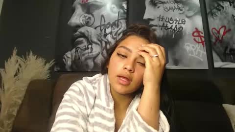 fairylatin online show from October 26, 12:44 pm