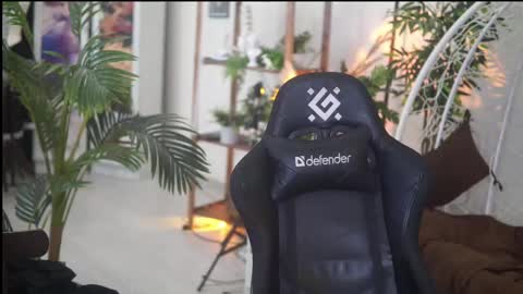 Snapshot of faith_chan chatting on March 2, 3:24 am faith_chan online show from March 2, 3:24 am