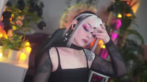 Snapshot of faith_chan chatting on October 17, 3:10 am faith_chan online show from October 17, 3:10 am