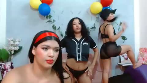 Snapshot of faith_porte chatting on July 8, 3:16 pm faith_porte online show from July 8, 3:16 pm