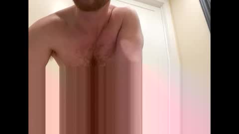 Snapshot of faizerback chatting on April 8, 11:32 am so horny make me cum online show from April 8, 11:32 am