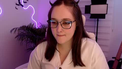Snapshot of fallenag__ chatting on May 13, 10:17 pm OF fallenag 1 online show from May 13, 10:17 pm
