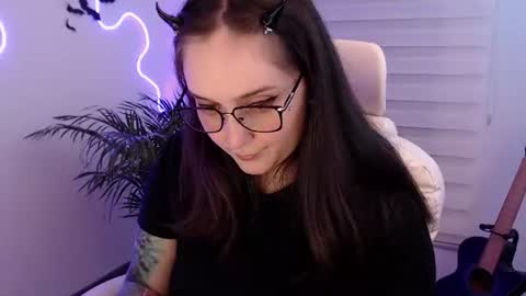 Snapshot of fallenag__ chatting on July 29, 6:17 pm OF fallenag 1 online show from July 29, 6:17 pm