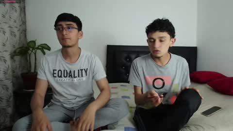 Snapshot of fallgays chatting on September 26, 11:42 pm FallGays online show from September 26, 11:42 pm