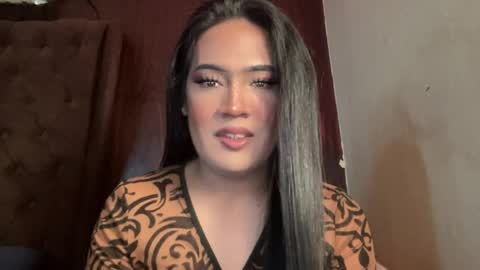 Snapshot of fallon_empress chatting on April 24, 2:25 am callmecindy online show from April 24, 2:25 am