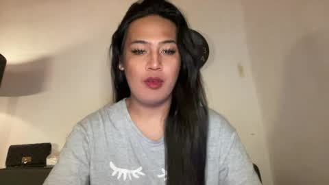 Snapshot of fallon_empress chatting on May 24, 8:03 pm callmecindy online show from May 24, 8:03 pm
