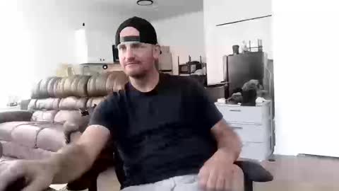 Snapshot of fallout7657 chatting on September 23, 4:10 pm Daddy online show from September 23, 4:10 pm