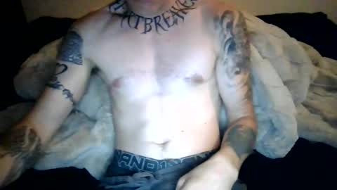 Snapshot of fancy_pantsyz chatting on June 28, 2:28 am fancy_pantsyz online show from June 28, 2:28 am
