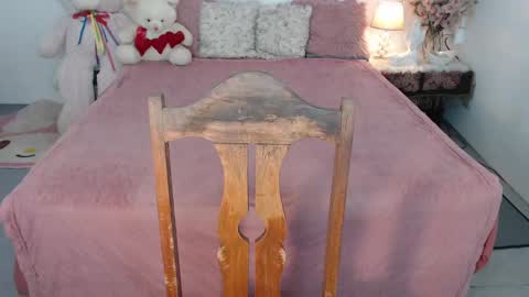 Layla online show from February 10, 2:19 am