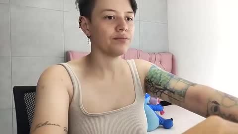 FANNY online show from October 9, 4:05 pm