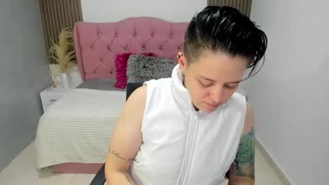 Snapshot of fanny_18 chatting on February 27, 7:14 pm FANNY online show from February 27, 7:14 pm