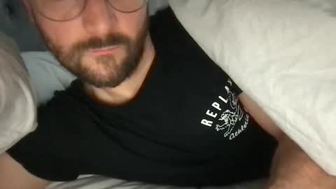 Snapshot of fantacyland chatting on October 14, 7:42 am Alex online show from October 14, 7:42 am