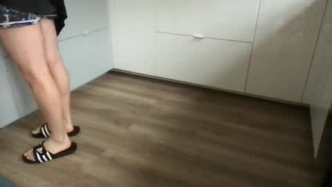 Snapshot of fantacyland chatting on October 16, 8:04 am Alex online show from October 16, 8:04 am