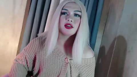 Snapshot of fantasticcock69_daniella chatting on April 24, 10:45 pm DANIELLA - DONT FORGET TO GIVE ME A THUMBSU UP online show from April 24, 10:45 pm