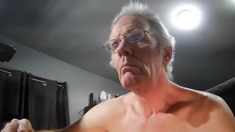 fantasyresort online show from January 18, 4:15 am