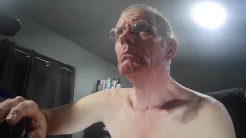 fantasyresort online show from April 11, 3:22 am