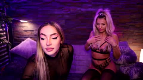 Carmina online show from October 25, 10:59 pm